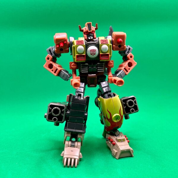 New In Hand Image Of The Legacy Evolution Junkion 2 Toy  (6 of 15)
