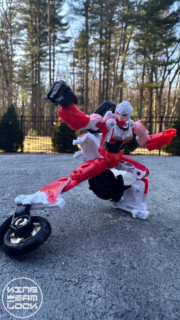 Concept Image Detail Of Tranformers SS CORE TF7 Rise Of The Beasts Arcee Toy  (12 of 14)