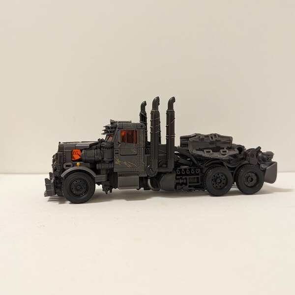 Image Of Transformers Rise Of The Beasts Scourge Toy  (14 of 23)