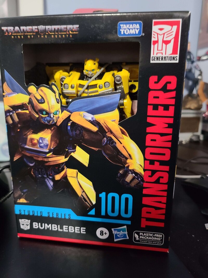 Transformers Rise of the Beasts SS-100 Bumblebee Box Images