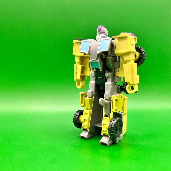In Hand Image Of Transformers Earthspark 1 Step Swindle  (14 of 16)