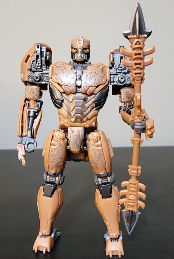 In Hand Image Of Transformers Studio Series Rise Of The Beasts Cheator Voyager  (1 of 9)
