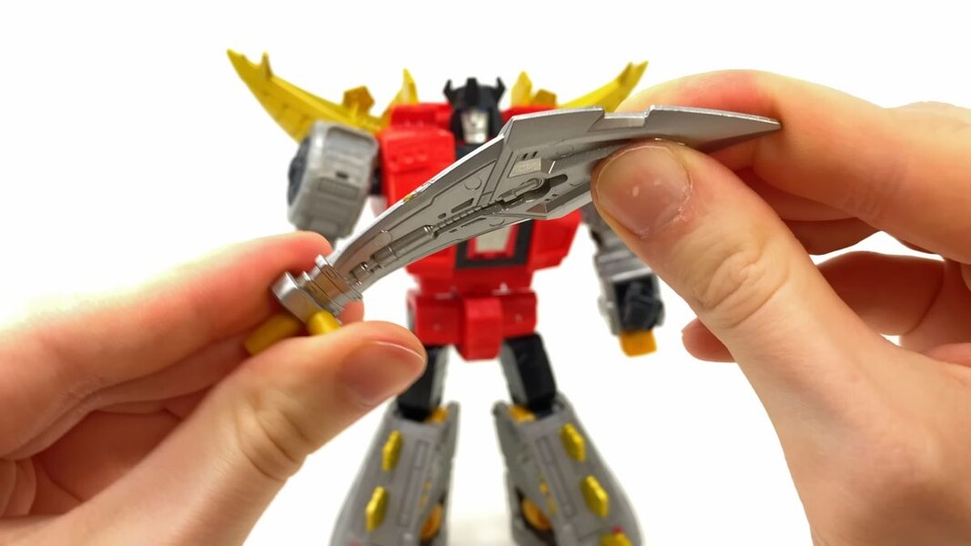 In Hand Image Of Transformers Studio Series 86 Leader Dinobot Snarl  (11 of 32)