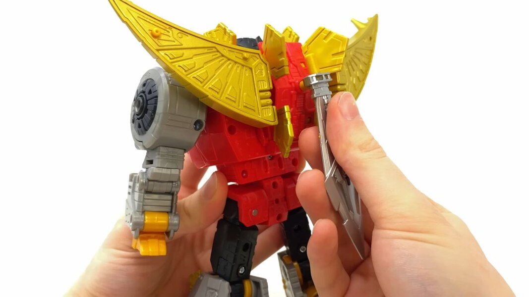 In Hand Image Of Transformers Studio Series 86 Leader Dinobot Snarl  (13 of 32)