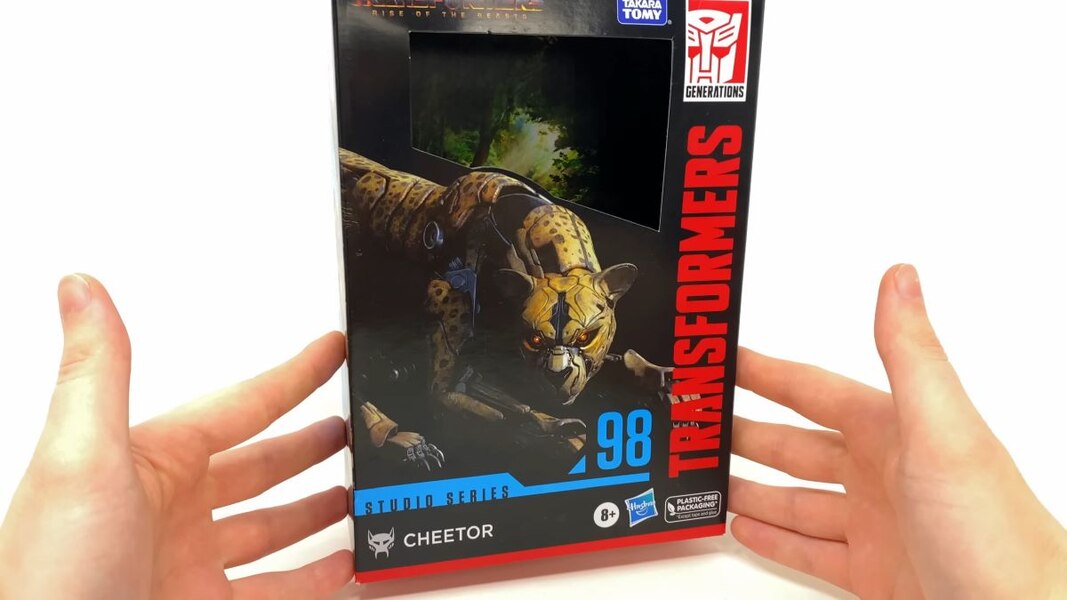 In Hand Image Of Studio Series Rise Of The Beasts 98 Cheetor  (9 of 51)