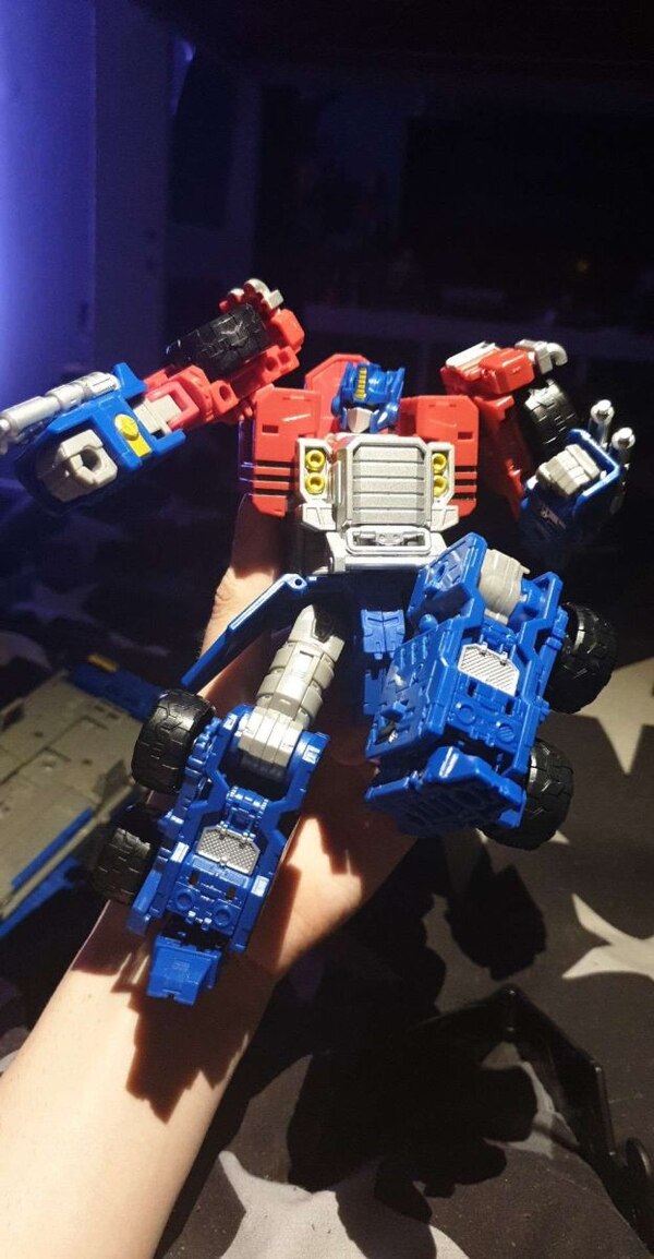 In Hand Image Of Transformers Legacy Commander Class Armada Optimus Prime  (1 of 39)