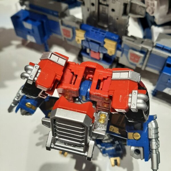 In Hand Image Of Transformers Legacy Commander Class Armada Optimus Prime  (8 of 39)