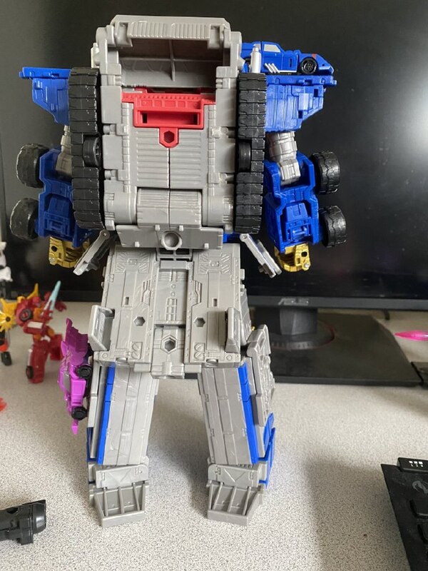 In Hand Image Of Transformers Legacy Commander Class Armada Optimus Prime  (28 of 39)