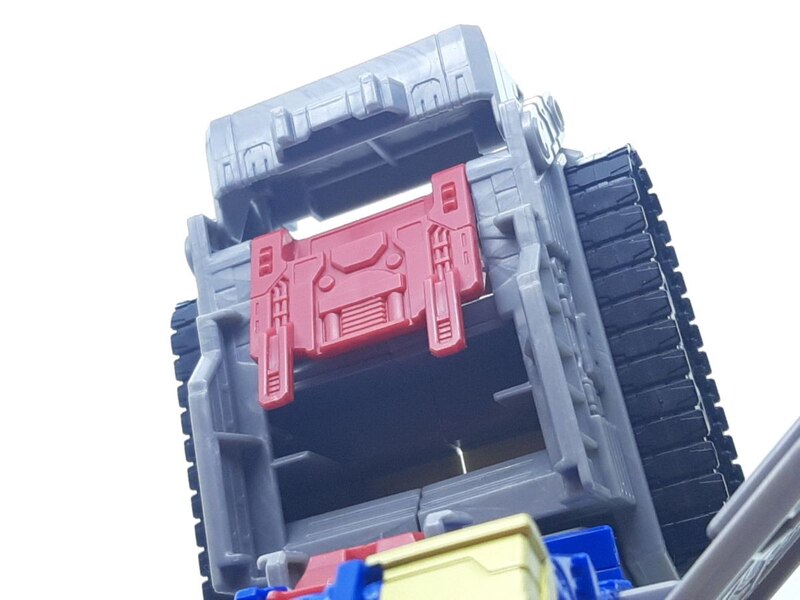 New In Hand Images Of Legacy Evolution Commander Armada Optimus Prime  (29 of 49)