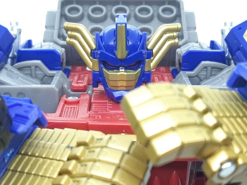 New In Hand Images Of Legacy Evolution Commander Armada Optimus Prime  (37 of 49)
