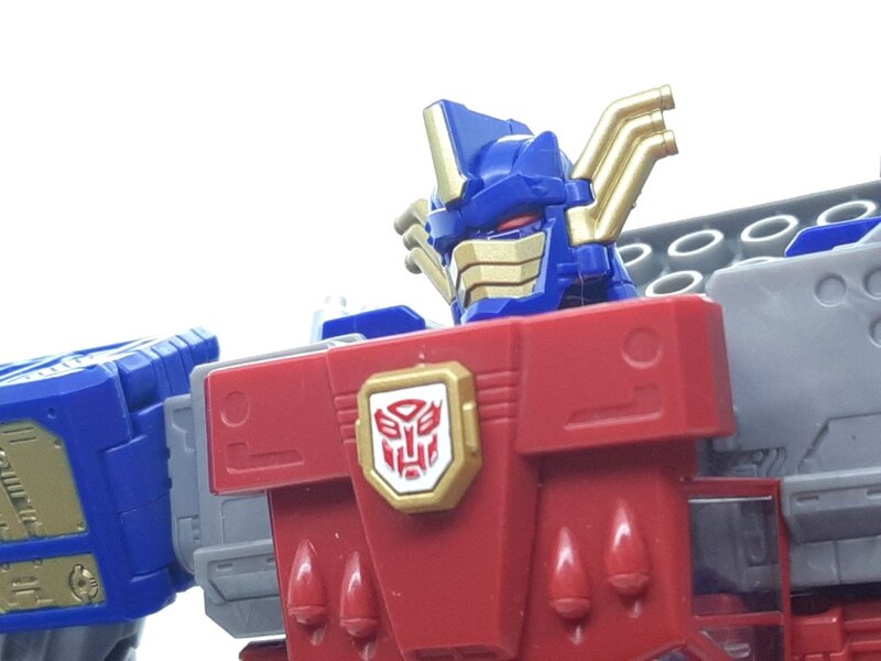 New In Hand Images Of Legacy Evolution Commander Armada Optimus Prime  (38 of 49)