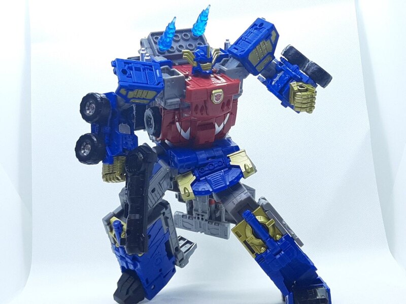 New In Hand Images Of Legacy Evolution Commander Armada Optimus Prime  (46 of 49)