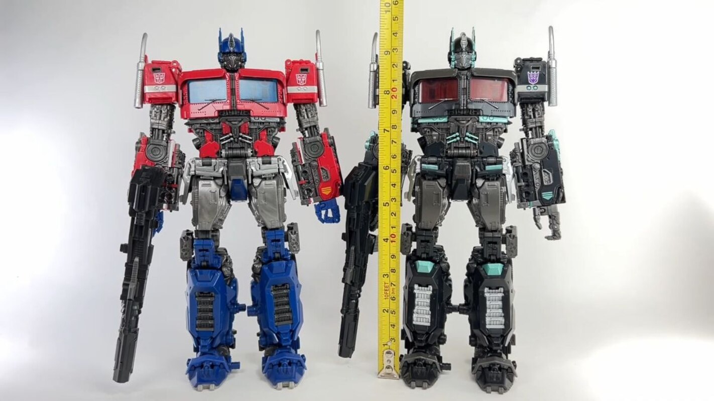 Transformers Masterpiece MPM-12N Nemesis Prime In-Hand Images & Video