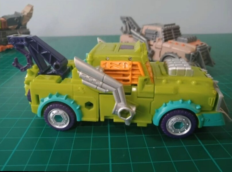 In Hand Image Of Transformers Legacy Evolution Tow Line Weaponizer  (16 of 21)