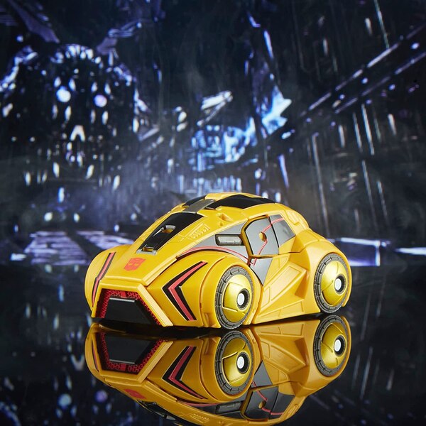 Image Of Studio Series WFC Gamer Edition Bumblebee  (19 of 38)