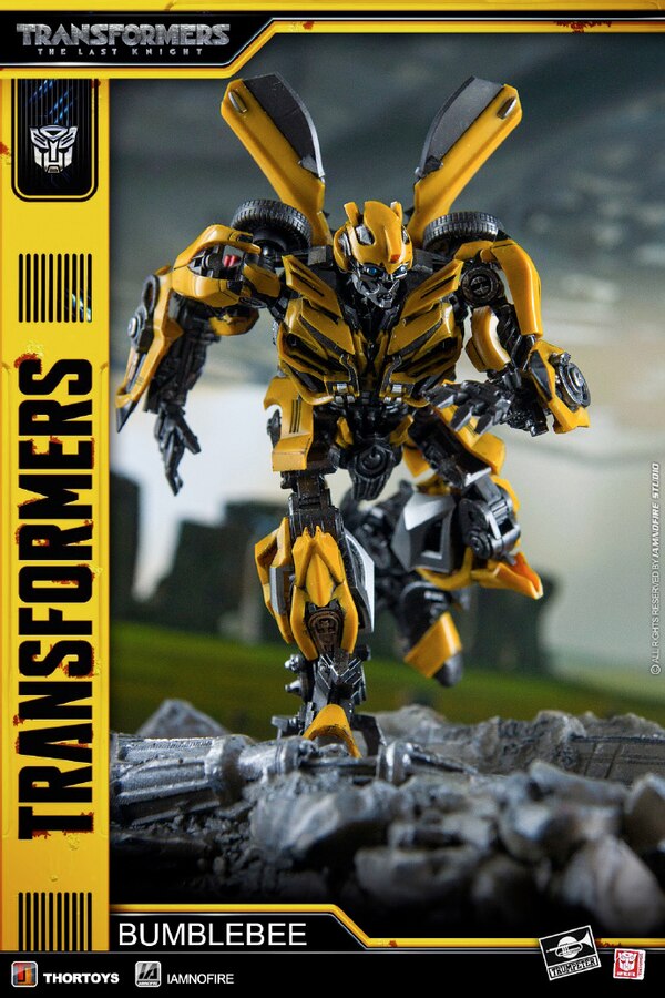 Trumpeter The Last Knight Bumblebee Toy Photography By IAMNOFIRE  (14 of 18)