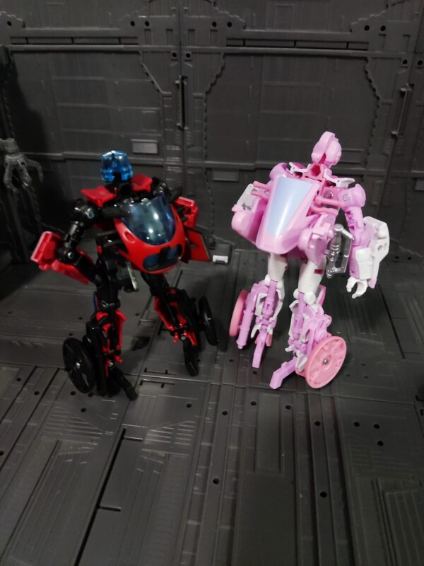 Image Of Transformers Legacy Evolution Erial & Dion War Dawn 2 Pack  (7 of 12)
