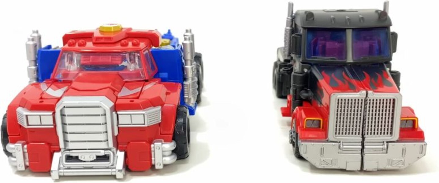 Image Of Legacy Evolution Commander Armada Optimus Prime  (19 of 30)