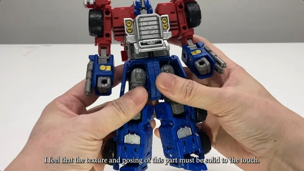 Daily Prime   Legacy Evolution 20th Anniversary Armada Optimus Prime  (8 of 23)