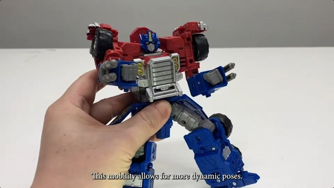 Daily Prime   Legacy Evolution 20th Anniversary Armada Optimus Prime  (10 of 23)