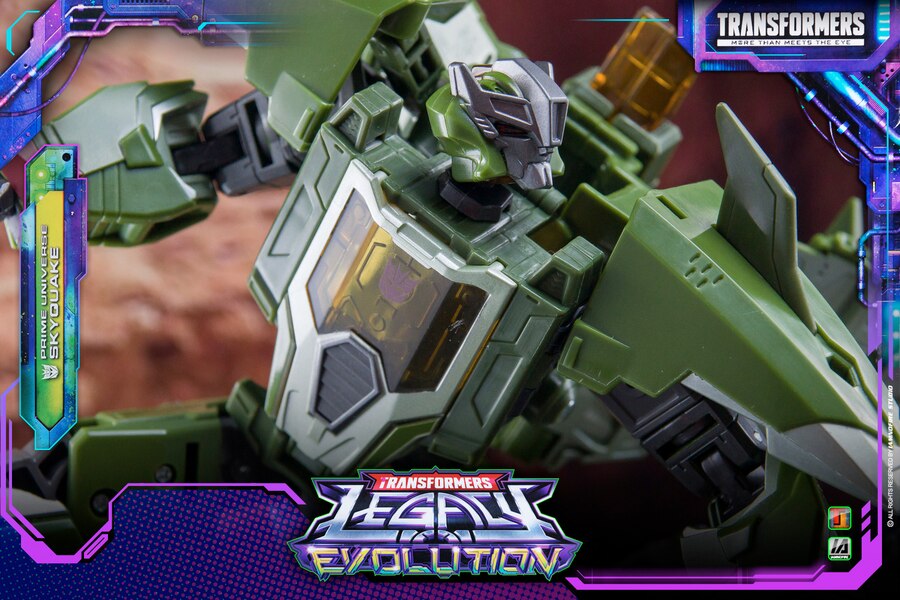 Skyquake Transformers Legacy Evolution Toy Photography By IAMNOFIRE  (14 of 18)