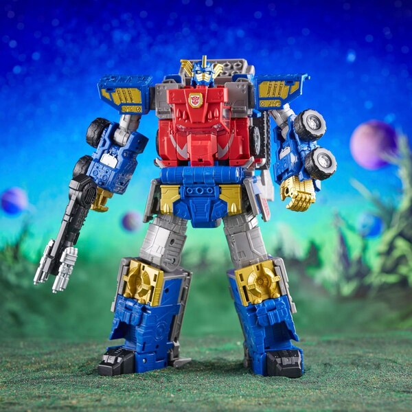 Image Of Armada Optimus Prime Legacy Evolution Commander  (8 of 26)
