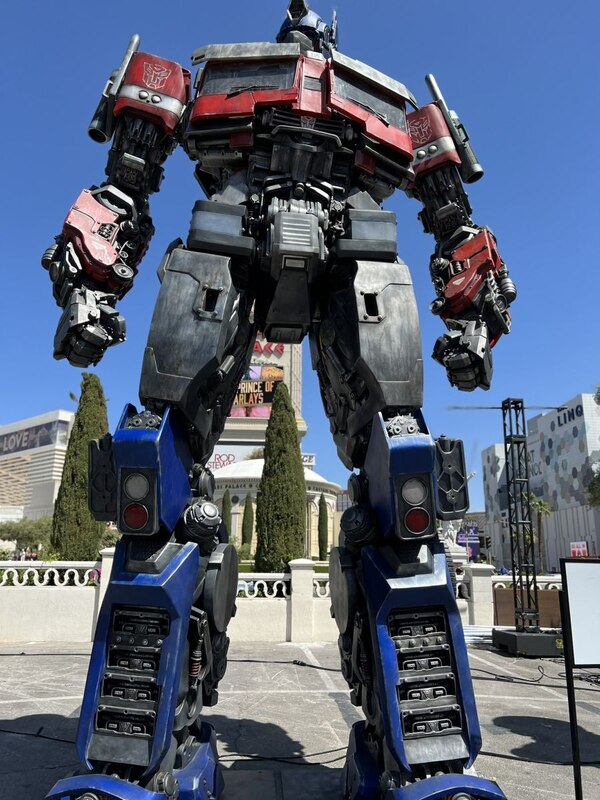 Image Of Mirage  Statue On Tour For Transformers Rise Of The Beasts  (12 of 21)