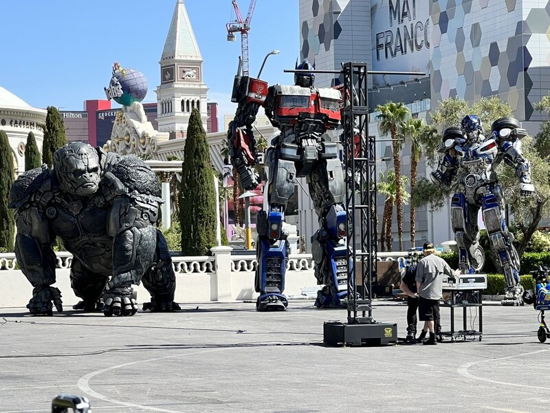 Image Of Mirage  Statue On Tour For Transformers Rise Of The Beasts  (15 of 21)