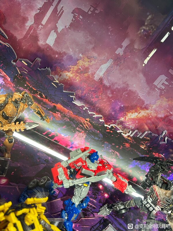 Image Of Leader Optimus Prime From Studio Series Rise Of The Beasts  (9 of 21)