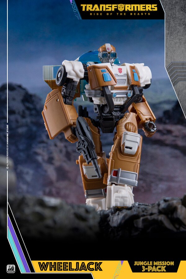 Jungle Mission Wheeljack Toy Photography Image Gallery By IAMNOFIRE  (7 of 18)