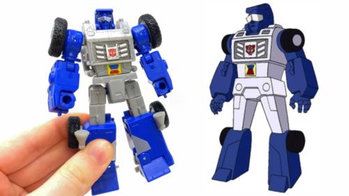 Beachcomber In-Hand Images & Video from Transformers Legacy Deluxe Class