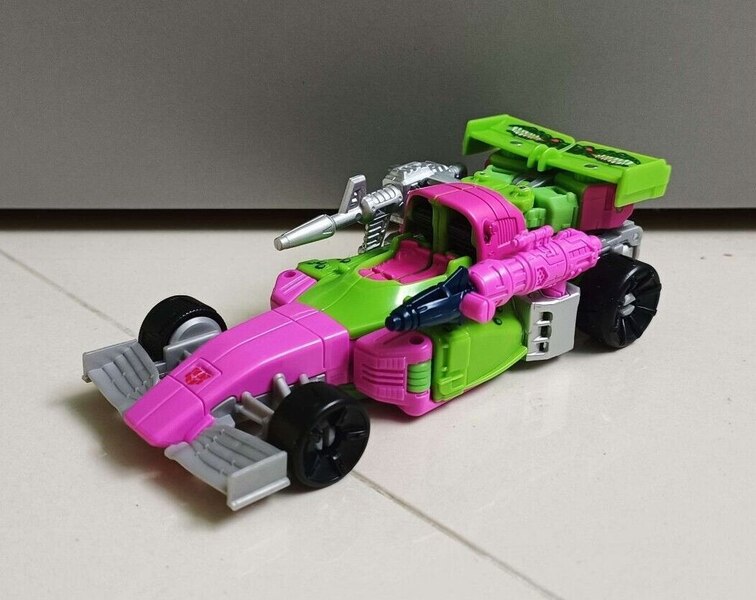 Image Of Toxitron G2 Mirage Revealed From Transformers Legacy Evolution  (2 of 3)