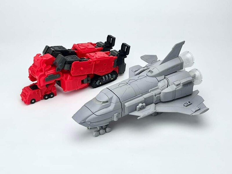 Image Of MB 22 ​​​Space Shuttle Robot Mode Images From Fans Hobby Master Builder  (14 of 19)