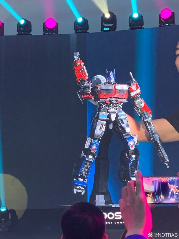 Image Of Robosen ROTB Optimus Prime & G1 Bumblebee Official Reveals  (3 of 27)