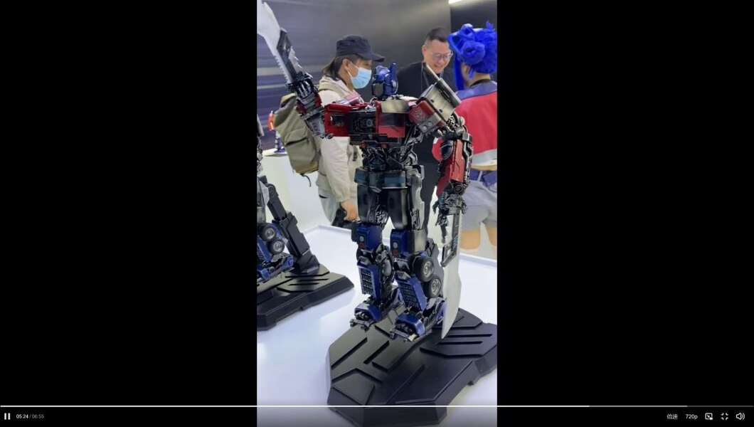 Image Of Robosen ROTB Optimus Prime & G1 Bumblebee Official Reveals  (16 of 27)