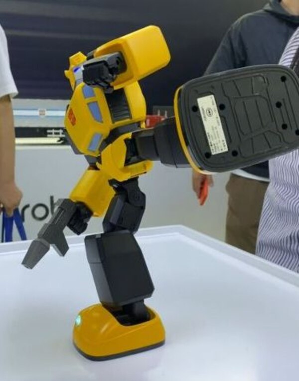 Image Of Robosen ROTB Optimus Prime & G1 Bumblebee Official Reveals  (27 of 27)