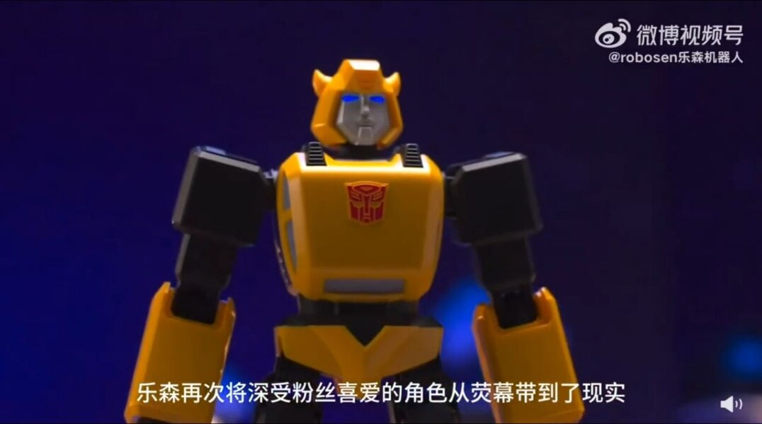 Image Of Robosen G1 Bumblebee Transformers Auto Converting Performance Series  (1 of 24)