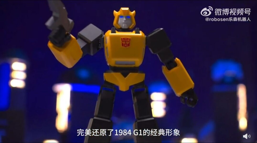 Image Of Robosen G1 Bumblebee Transformers Auto Converting Performance Series  (3 of 24)