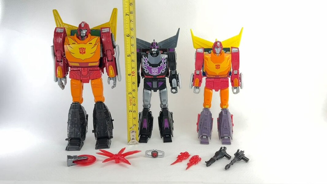 Image Of Shattered Glass Rodimus  Transformers Generations Action Figure  (20 of 20)