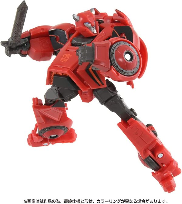 Image Of GE 05 Gamer Edition Cliffjumper Takara TOMY Studio Series  (9 of 13)