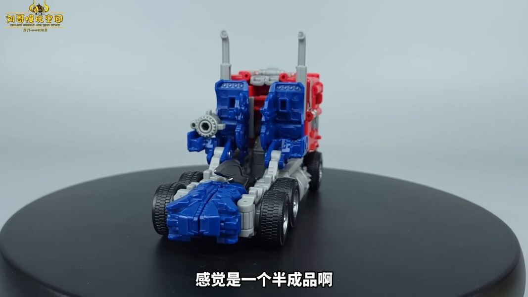 Image Of SS 102 Optimus Prime Transformers Studio Series Action Figure  (21 of 25)