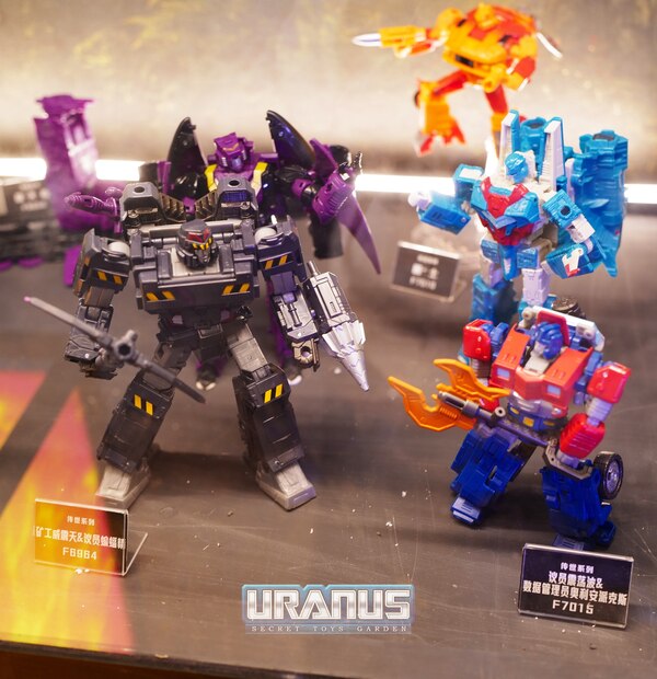 Humble Origins For Senator Shockwave & Orion Pax And Rise Of Tyranny Miner Megatron & Ratbat 2 Packs Images From China Event  (5 of 5)