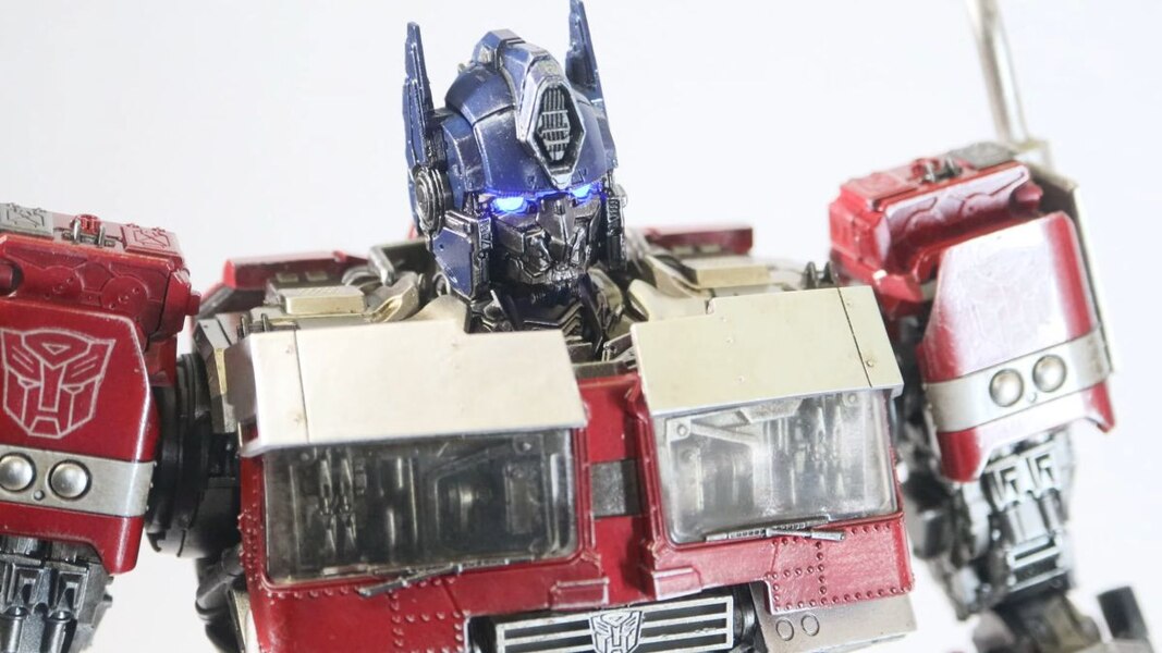 Image Of Threezero DLX Optimus Prime Transformers Rise Of The Beasts Figure  (12 of 33)