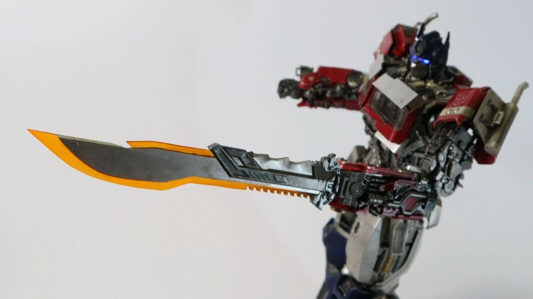 Image Of Threezero DLX Optimus Prime Transformers Rise Of The Beasts Figure  (23 of 33)