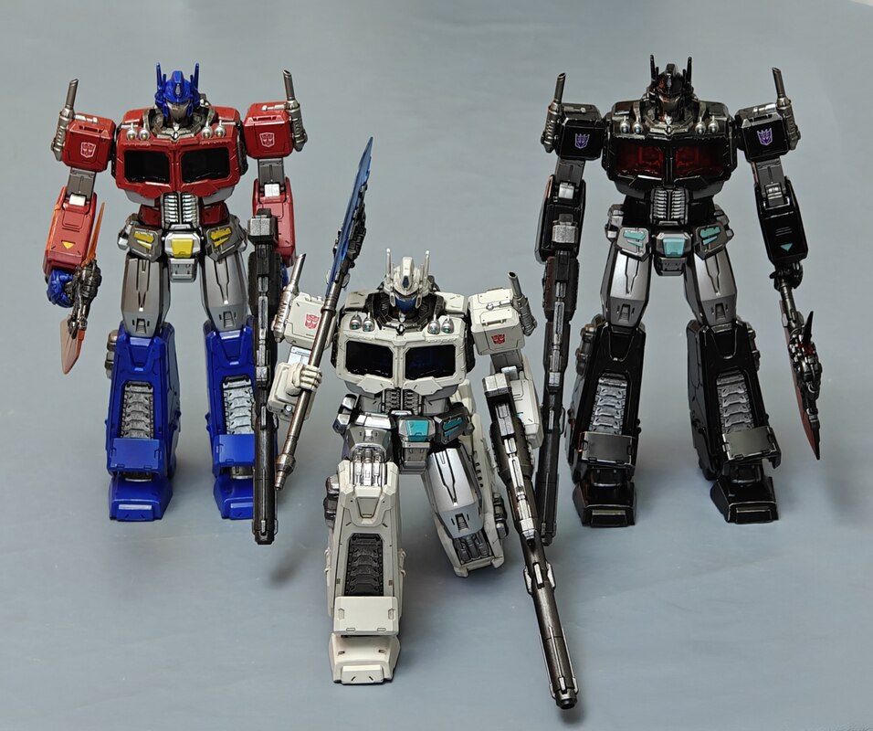 MDLX Ultra Magnus In-Hand Images of threezero Transformers Universal Studios Beijing Exclusive