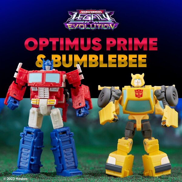 Image Of Optimus Prime & Bumblebee Play Set Transformers Legacy Evolution  (22 of 22)