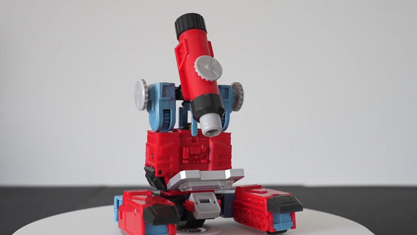 Retro 1986 Preceptor In-Hand Images & Video of Transformers Reissue by ...