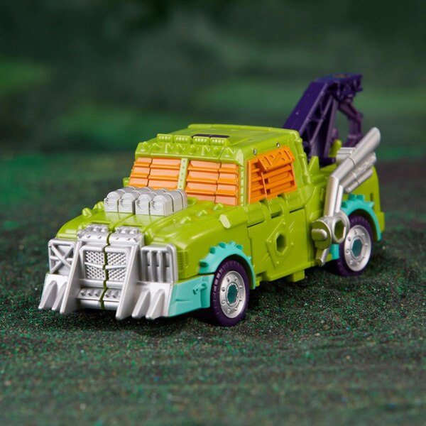 Image Of 2000 Universe Tow Line From Transformers Buzzworthy Bumblebee Legacy Evolution  (6 of 13)