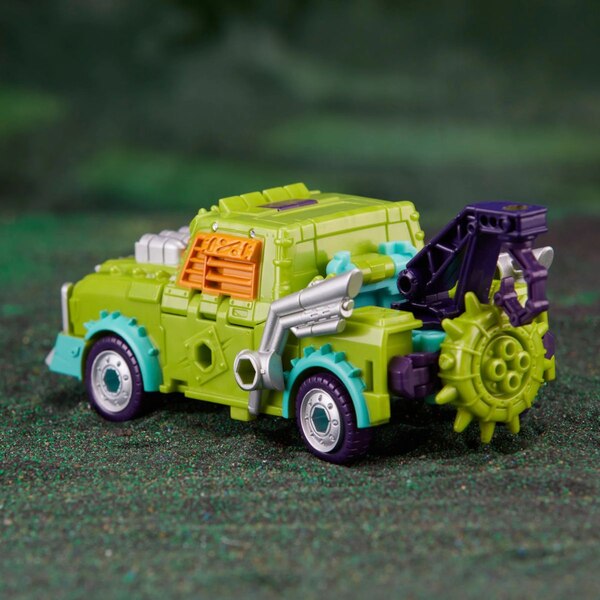 Image Of 2000 Universe Tow Line From Transformers Buzzworthy Bumblebee Legacy Evolution  (7 of 13)