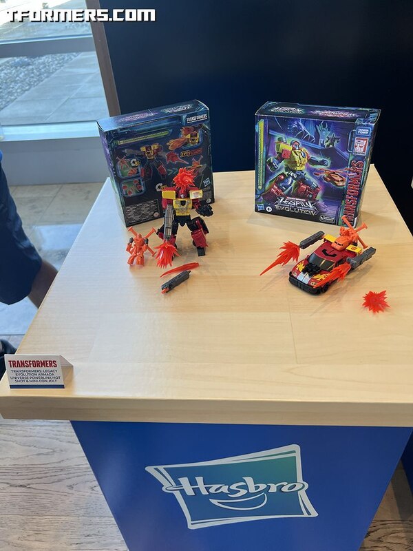 Powerlinx Hot Shot & Jolt Reveal From Transformers Legacy At SDCC 2023  (1 of 4)